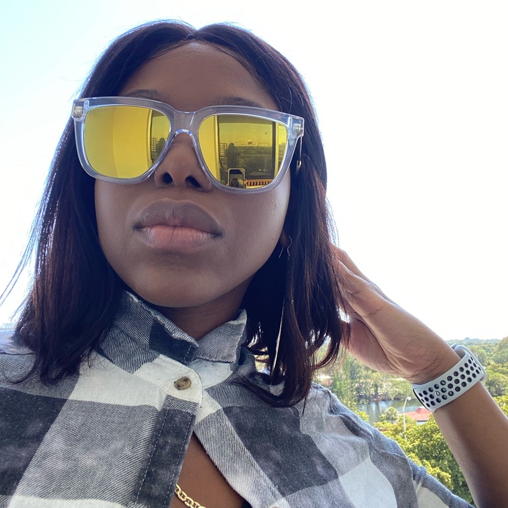 GUCCI Gold Square Unisex Sunglasses
GG0976S 004 56 - Picture 6 of 16